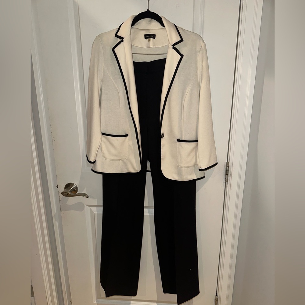 Senser Elegant Black and White Blazer Size L